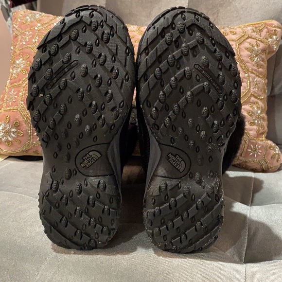 Girls NorthFace Nuptse SNOW ❄️❄️Boots Size 1 Water Repellent Down Fill - Picture 6 of 8